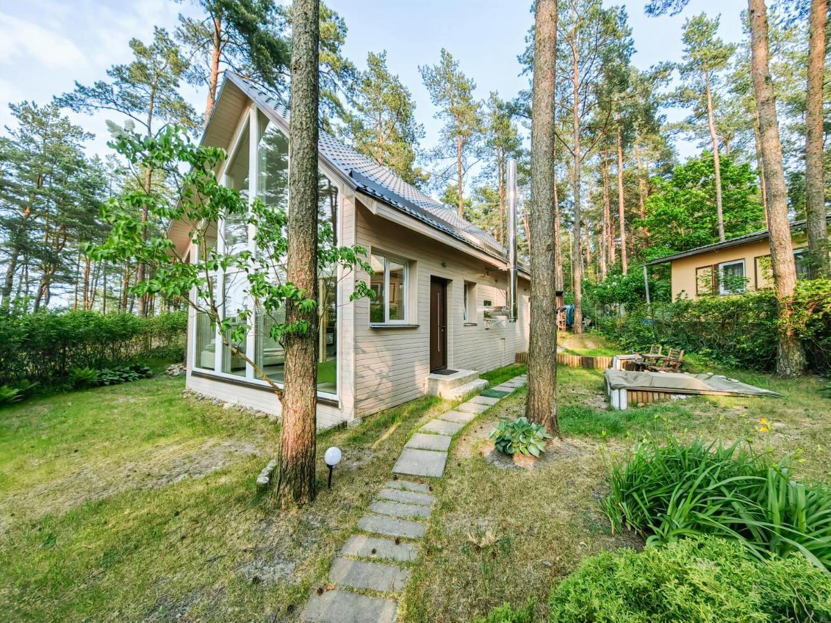 River Bank Vacation Home Jūrkalne Esterno foto