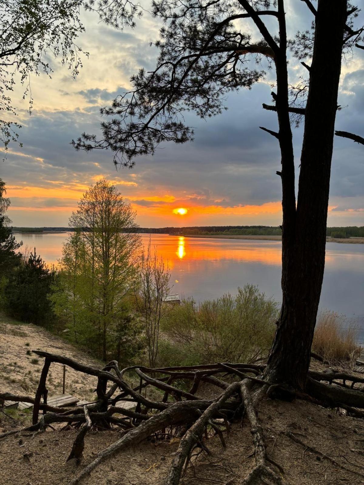 River Bank Vacation Home Jūrkalne Esterno foto